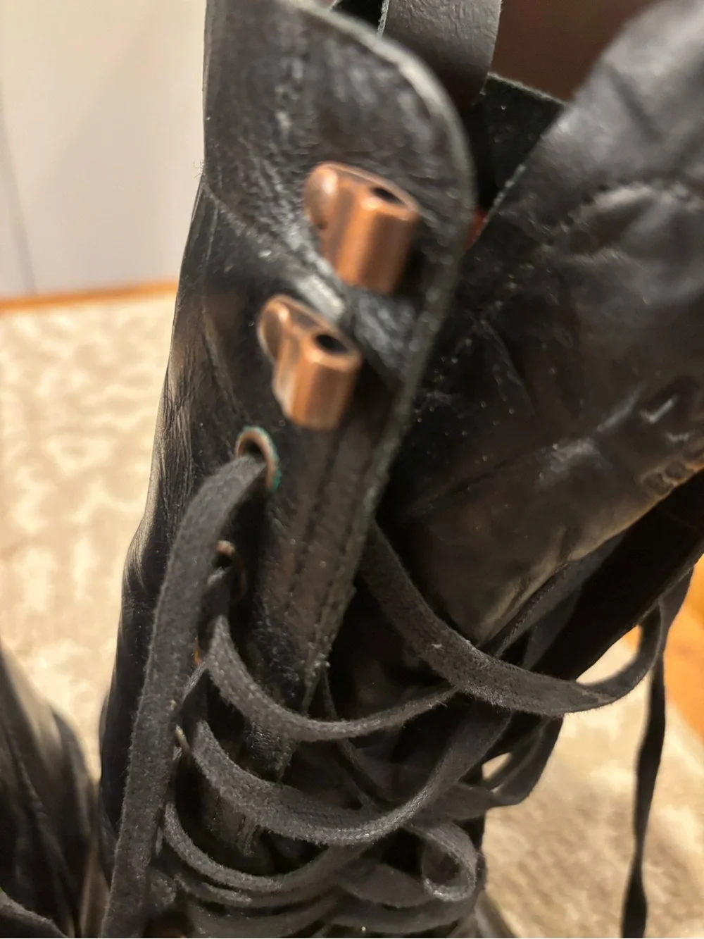 M3dium Men’s Military Officer Combat Boots Vibram Black Size 8  ***WITH FLAWS***